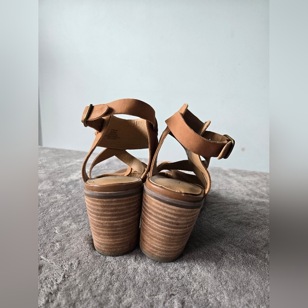 Lucky Brand Kailasa Strappy Brown Heels 8M - Picture 7 of 7